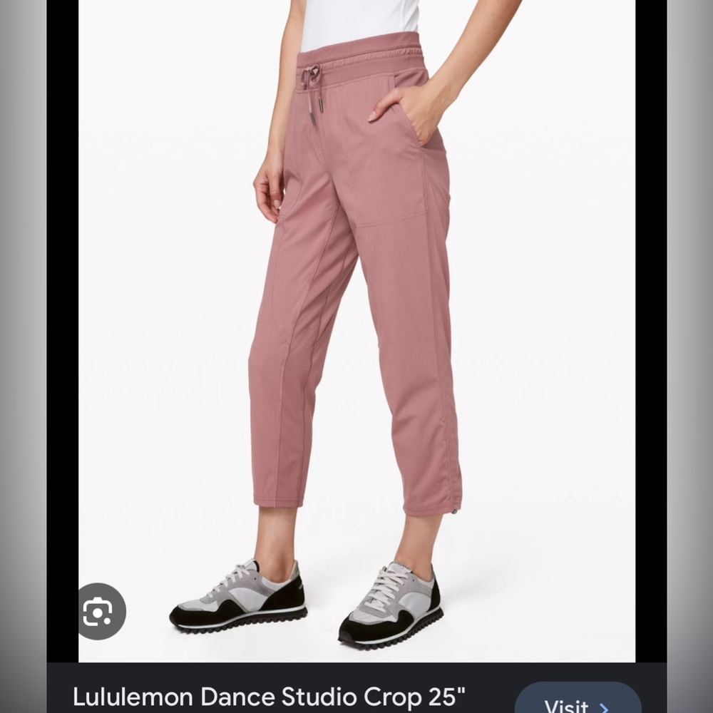 lulu lemon dance studio crop 25” in misty pink.